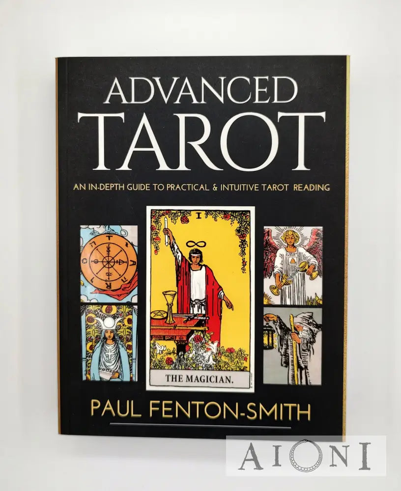 Advanced Tarot Kirjat