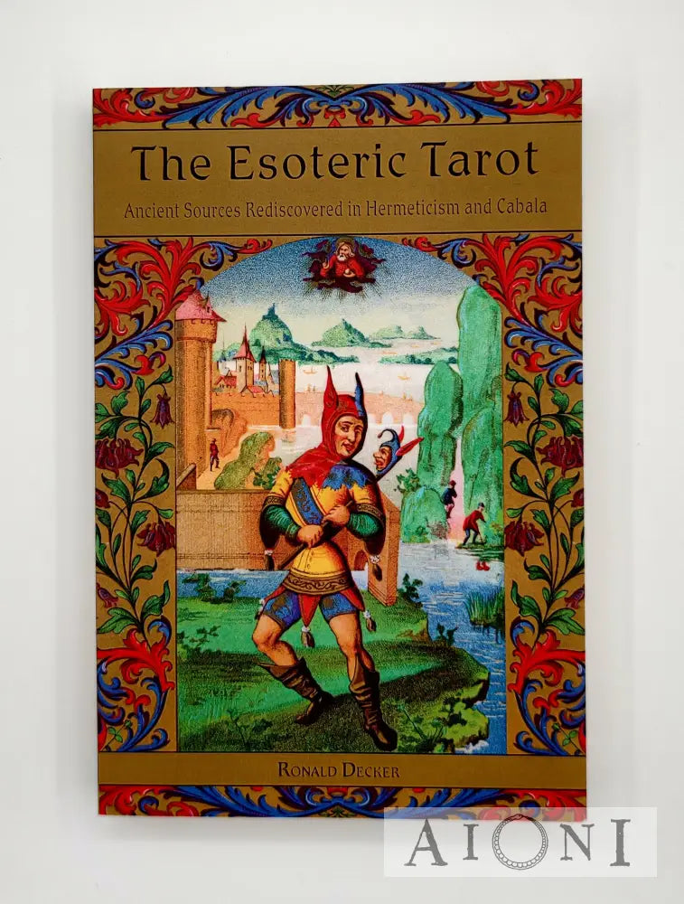 The Esoteric Tarot Kirjat